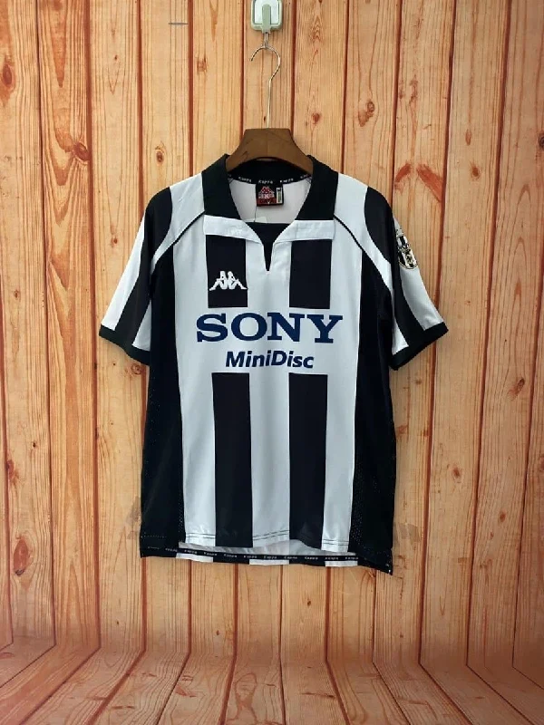 Juventus Retro 97-98