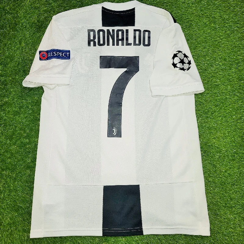 Cristiano Ronaldo Juventus 2018 2019 DEBUT UEFA Jersey Camiseta Shirt S SKU# CF3489