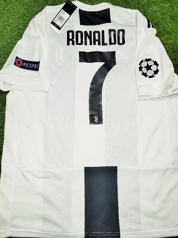 Cristiano Ronaldo Juventus 2018 2019 DEBUT UEFA Soccer Jersey Shirt BNWT XL SKU# CF3489