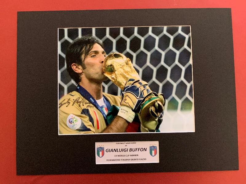 GIANLUIGI BUFFON - SIGNERT BILDE MED EKTEHETSGARANTI/COA